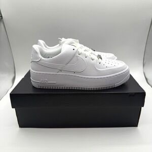 Nike Air Force 1 Sage Low Women Size 8 White Platform Sneakers Classic Shoes